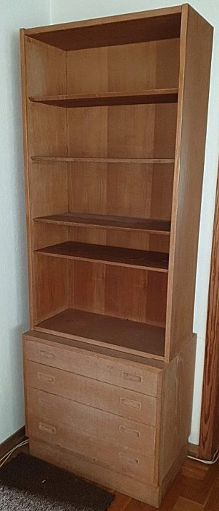 Hundevad & Co. Bookshelf unit in light Oak with two cabinets, a chest of drawers and three matching sections with shelves