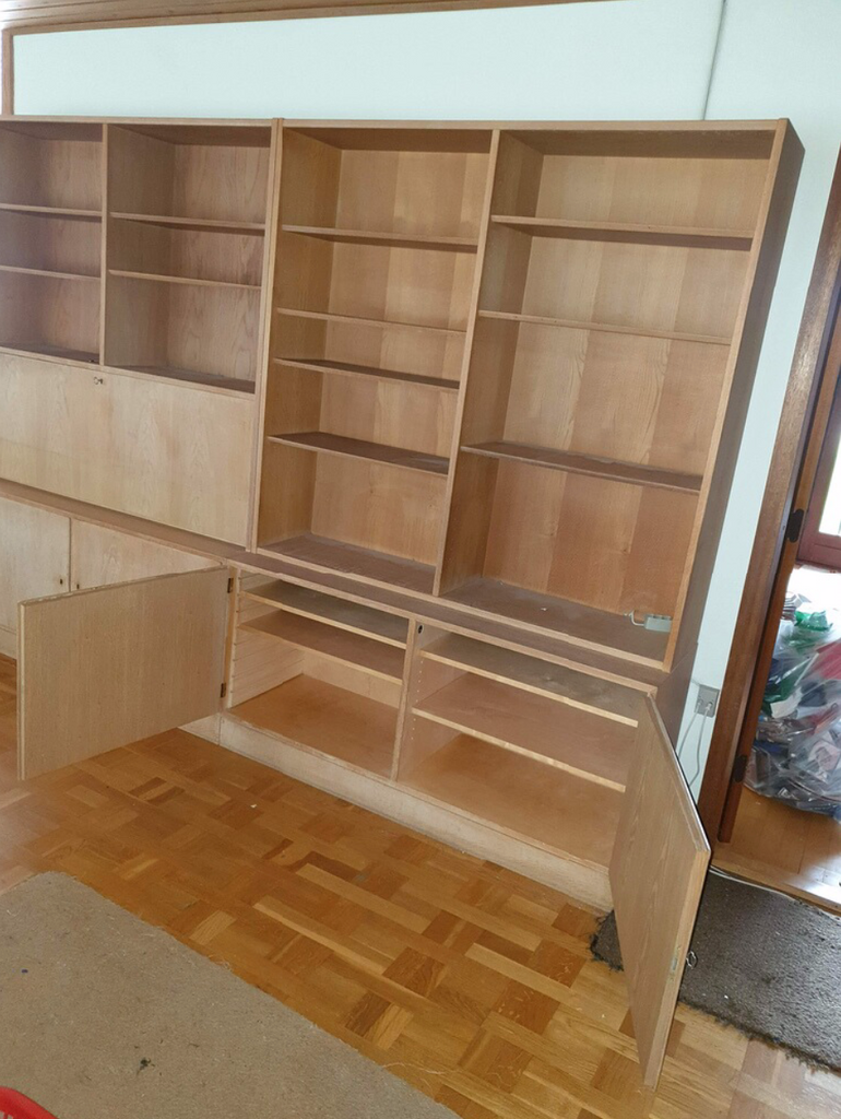 Hundevad & Co. Bookshelf unit in light Oak with two cabinets, a chest of drawers and three matching sections with shelves